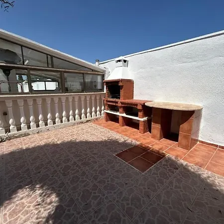 Con Piscina Privada En * Torrevieja