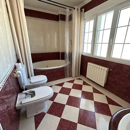 Villa Con Piscina Privada En Torrevieja