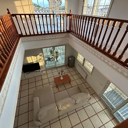 Con Piscina Privada En * 托雷维耶哈